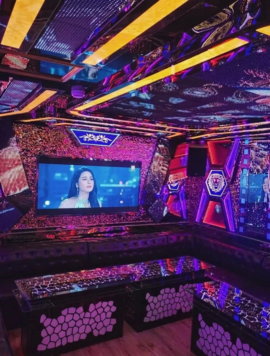 다낭 벤츠 가라오케